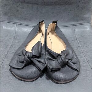 Elegant Black Bow Flats